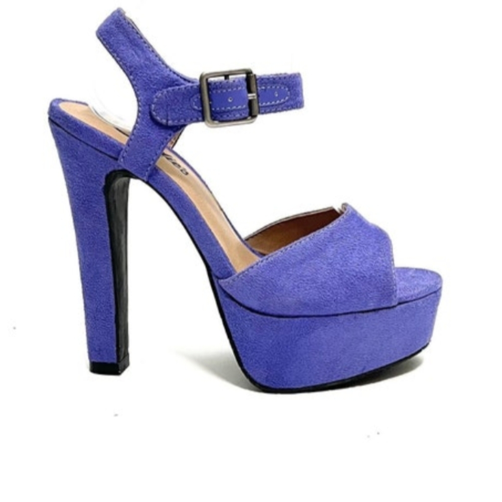 NWT Candies Lavender Platforms Sz. 8.5